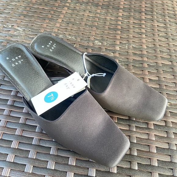 NWT A New Day Black Jessica Square Toe Mule Heel with Memory Foam - Picture 2 of 4